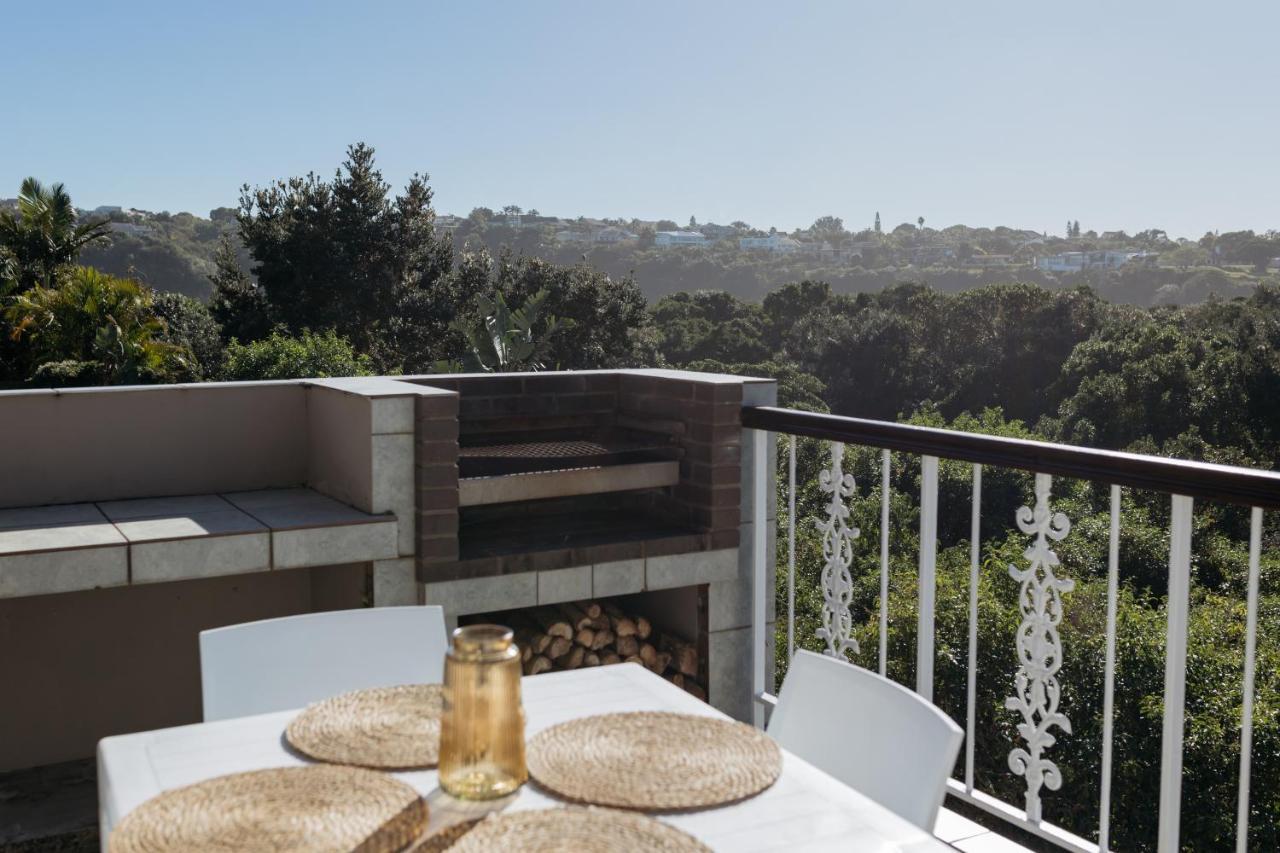 Nahoon Beach Villas Self Catering Apartments East London Bagian luar foto