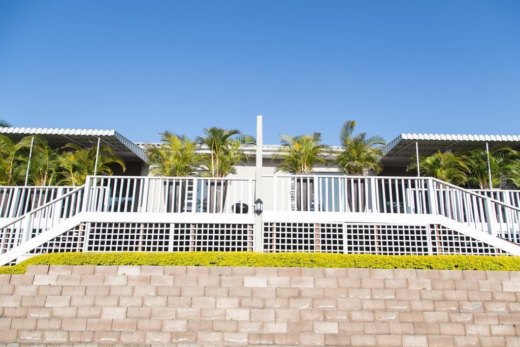 Nahoon Beach Villas Self Catering Apartments East London Bagian luar foto